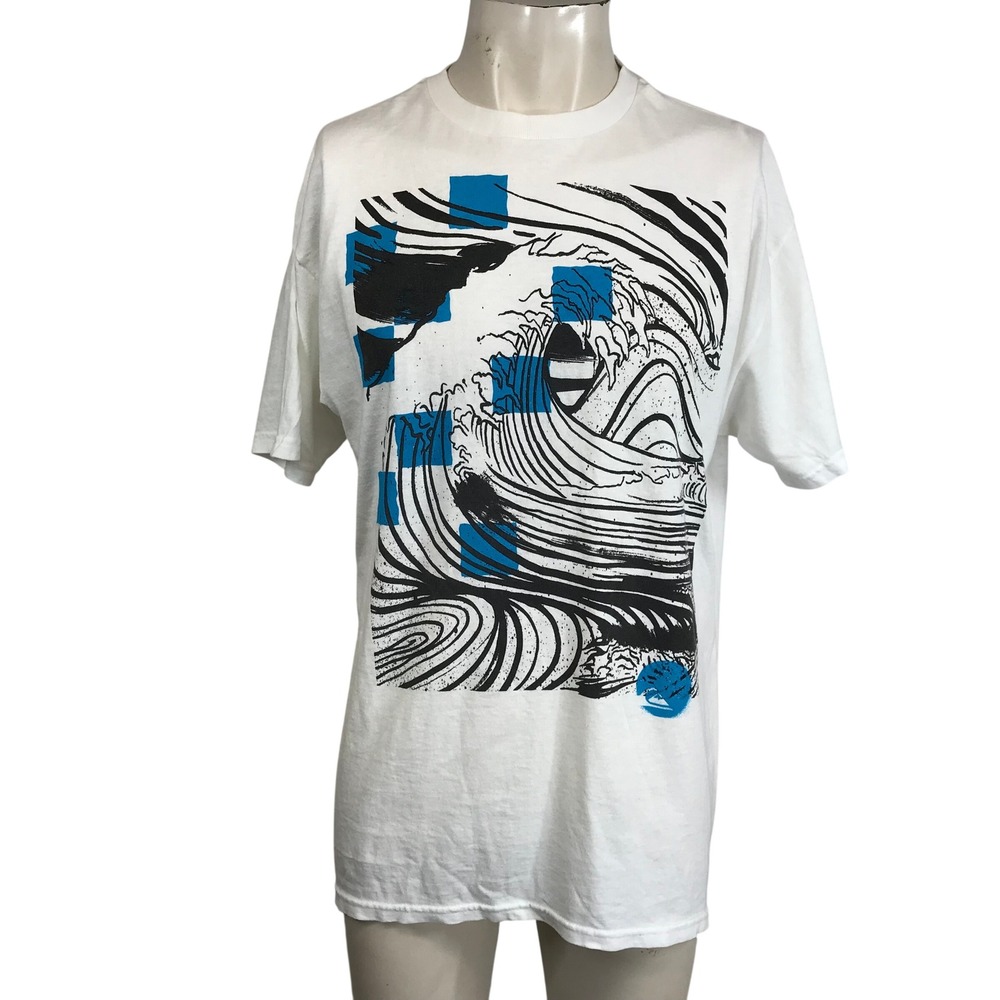 y2k 90's Quiksilver T Shirt Men's White Graphic Print Short Sleeve Cotton Tee